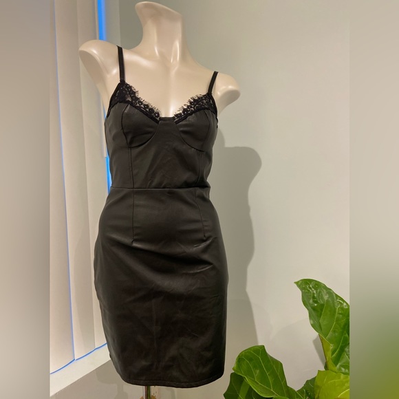 ✨SOLD✨Sexy LBD - Picture 4 of 6